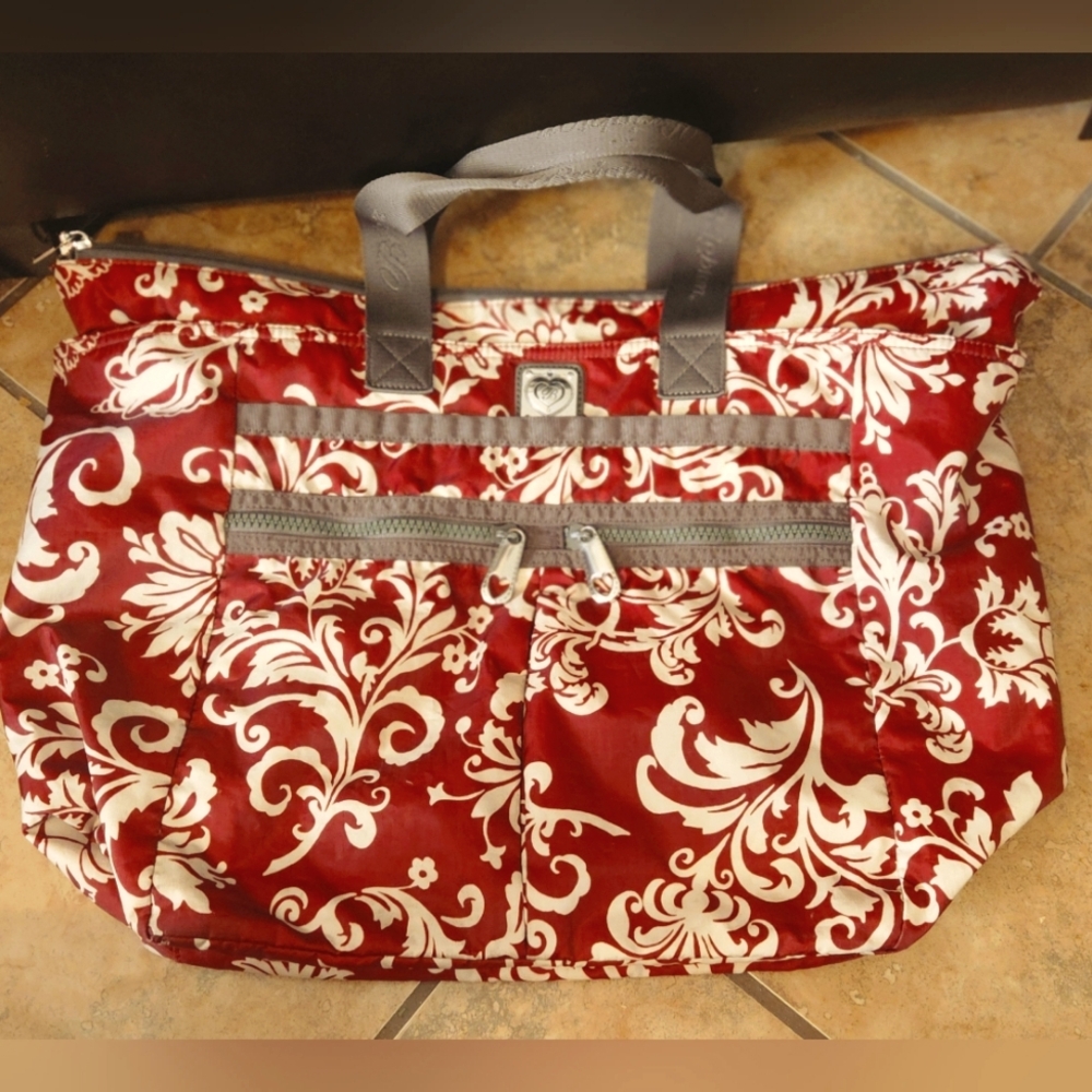 Brighton 22" Zipper Tote